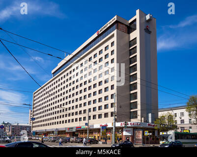 Voronezh, Russland - 27. April 2017: Die Gebäude des Hotel 'Azimut' auf Plekhanovskaya Straße in der Stadt Voronezh Stockfoto