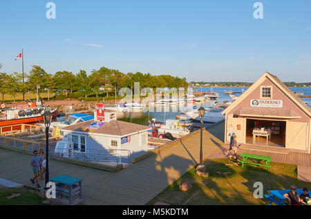 Peakes Wharf historischen Waterfront, Charlottetown, Prince Edward Island (PEI), Kanada Peakes Wharf ist, in denen die Väter der Konföderation im Jahre 1864 landete Stockfoto