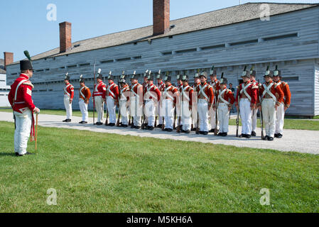 Am Morgen Parade und Inspektion im Fort George Historic Site, Niagara-on-the-Lake, Ontario, Kanada Stockfoto