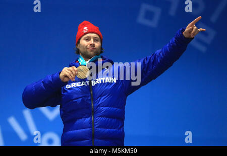 Großbritanniens Billy Morgan feiert mit seiner Bronzemedaille bei den Herren Snowboard Big Air finale Siegerehrung am Tag 15 der Winter-olympischen Spiele 2018 PyeongChang in Südkorea. Stockfoto