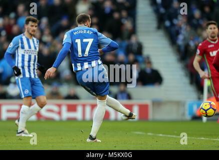 Brighton & Hove Albion Glenn Murray Kerben das zweite Ziel für seine Seite während der Premier League Match an der AMEX Stadion, Brighton. Stockfoto