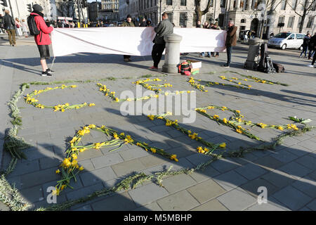 London, Großbritannien. 24 Feb, 2018. Die Demonstranten versammeln sich am Trafalgar Square ihre Unterstützung für saubere Luft und die Gesundheit und das Wohlbefinden der Menschen in diesem London zu zeigen. Penelope Barritt/Alamy leben Nachrichten Stockfoto