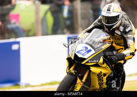 Melbourne, Australien. 25. Februar, 2018. Randy Krummeracher nimmt Platz 2 in der WorldSuperSport Rennen. 2018 MOTUL FIM Superbike Weltmeisterschaft auf Phillip Island, Australien, die am 25. Februar 2018. Credit: Dave Hewison Sport/Alamy leben Nachrichten Stockfoto