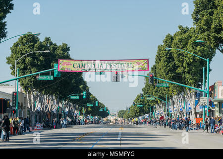 Temple City, Los Angeles, USA. 24. Februar, 2018. Die berühmten 74 Kamelie Festival Parade am Feb 24, 2018 an der Temple City, Los Angeles County, Kalifornien Quelle: Chon Kit Leong/Alamy leben Nachrichten Stockfoto