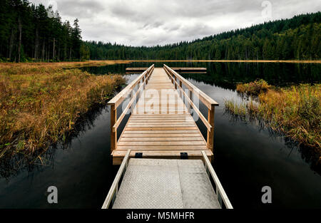 Mike See an der Golden Ears Provincial Park, British Columbia, Kanada. Toller Ort zum Angeln. Stockfoto