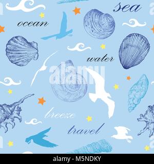 Nahtlose Muster mit weißen und blauen Muscheln und Möwen auf blauem Hintergrund Stock Vektor