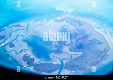 Miami Florida International Airport MIA, American Airlines, Flug, Luftaufnahme durch Fenster, Topographie, Key West National Wildlife Refuge, Marquesas Key Stockfoto