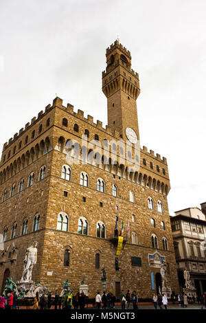 Florenz, Italien - Februar 06, 2017: Außenansicht des Palazzo Vecchio auf der Piazza della Signoria in Florenz Stockfoto