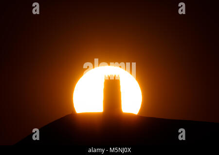 Winter Sonnenaufgang über Glastonbury Tor Somerset UK Stockfoto