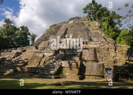 Die Belize Lamanai Maya Ruinen Stockfoto
