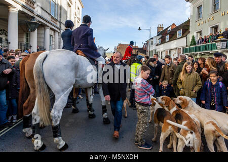 Die Rowan und Eridge Hunt's traditionellen Boxing Day treffen, High Street, Lewes, Sussex, UK Stockfoto