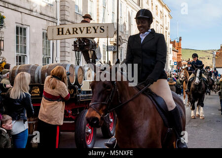 Die Rowan und Eridge Hunt's traditionellen Boxing Day treffen, High Street, Lewes, Sussex, UK Stockfoto