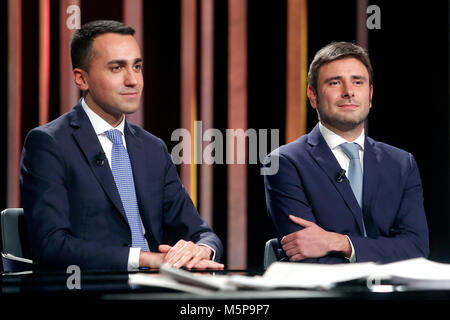 Luigi Di Maio e Alessandro Di Battista Roma 25/02/2018. Trasmissione tv 'Mezz'Ora in Piu' Rom Februar 25 2018. Talk Show 'Mezz'Ora in Piu'. Foto Samantha Zucchi Insidefoto Stockfoto