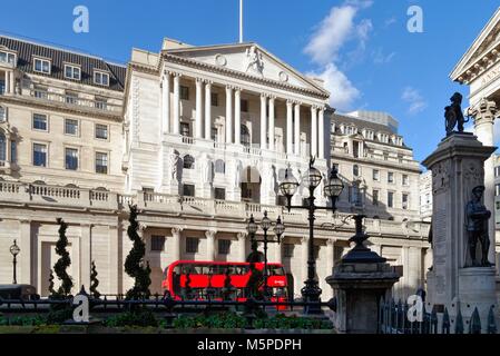 Äußere der Bank von England, Threadneedle Street London England Großbritannien Stockfoto