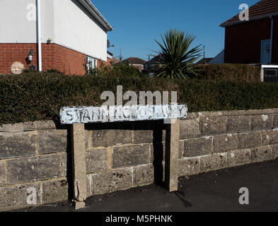 Schild in schlechtem Zustand, stannington Weg, Totton, Hampshire, England, Großbritannien Stockfoto