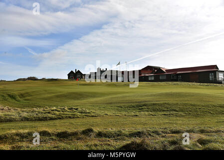 Bilder zeigen die Wales Coas tPath und die Royal Porthcawl Golf Club, der an die Küste angrenzenden Weg läuft bei Porthcawl in Bridgend Countt Stockfoto