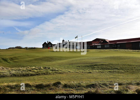 Bilder zeigen die Wales Coas tPath und die Royal Porthcawl Golf Club, der an die Küste angrenzenden Weg läuft bei Porthcawl in Bridgend Countt Stockfoto