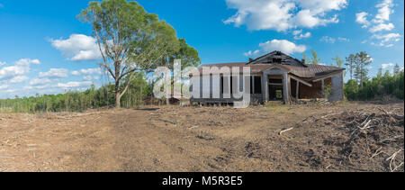 Die alten, verlassenen Sarepta Schulgebäude. In der Gemeinde von Sarepta in Calhoun County, Mississippi. Stockfoto