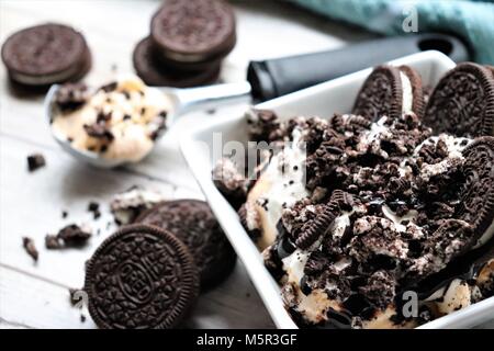 Eis mit Oreo Cookies Stockfoto