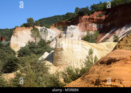 Colorado d'Ocre bei Rustrel, Provence, Frankreich, Europa Stockfoto