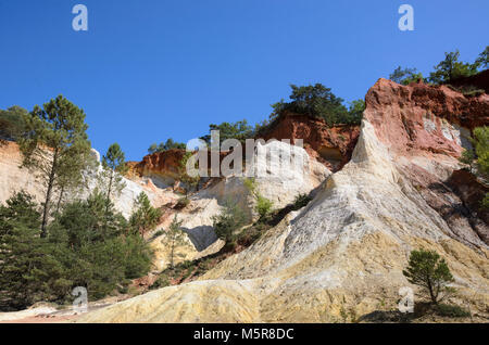 Colorado d'Ocre bei Rustrel, Provence, Frankreich, Europa Stockfoto