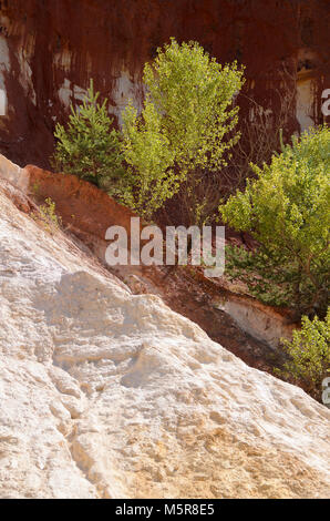 Colorado d'Ocre bei Rustrel, Provence, Frankreich, Europa Stockfoto