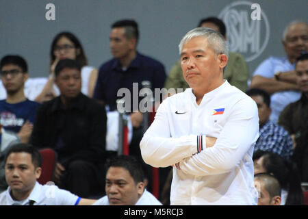 Pasay C ity, Philippinen. 25 Feb, 2018. Die Philippinen überlebte eine Sammlung des vierten Viertels durch Japan, um sie zu besiegen und die Kerbe ein 3-1 Gewinn - Verlust Schiefer in der laufenden FIBA 2019 Wm Turnier. Andre Blatched führte die Philippinen mit 18 Punkten und 16 Rebounds. Japan auf der anderen Seite wurde von Makoto Hiejima, der 23 Punkte in einer Schlussen Bemühung gegossen geschritten. Credit: Dennis Jerome Acosta/Pacific Press/Alamy leben Nachrichten Stockfoto