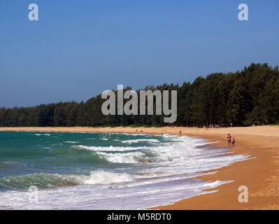 PHUKET, Thailand - Februar 7, 2017: schön windig Mai Khao Beach Stockfoto