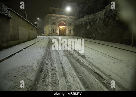 Roma, Italien. 26 Feb, 2018. Blick auf die Porta San Pancrazio am Gianicolo Credit: Matteo Nardone/Pacific Press/Alamy leben Nachrichten Stockfoto