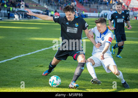 Karlsruhe, Deutschland. 25 Feb, 2018. Bundesliga Fussball: Karlsrher SC vs Chemnitz FC, Kredit: tmc-fotografie.de/Alamy leben Nachrichten Stockfoto