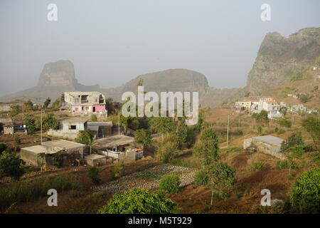 Berglandschaft in der Nähe von Rui Vaz, Insel Santiago, Kap Verde Stockfoto