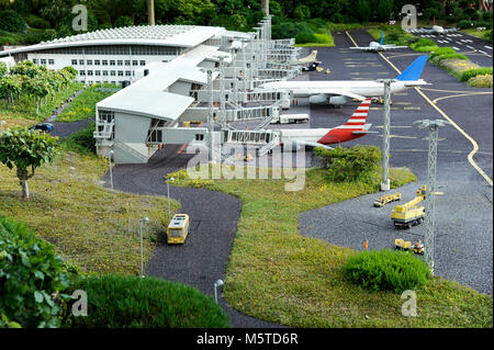 Lego Flughafen Billund, Billund, Dänemark in Mini Landfläche im Legoland Billund Resort eröffnet 1968 in Billund, Dänemark. August 2015, ist die bi Stockfoto