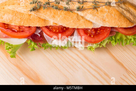 Sandwich aus frischem Baguette Stockfoto