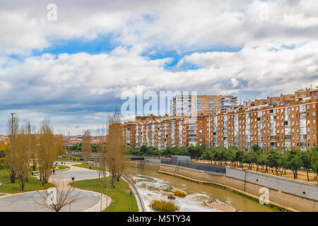 Urban Winter tag Szene in Arganzuela Distrikt, Madrid, Spanien Stockfoto