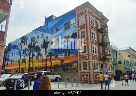 Sehr markante Gebäude am Strand von Santa Monica, verziert mit einer wunderbaren Exquisited. Juli 04, 2017. Reisen Architektur Urlaub. Santa Mo Stockfoto