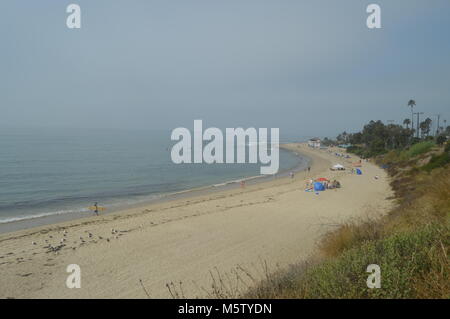 Paradiesische Malibu Strände an einem bewölkten Tag. Sport Natur Landschaft. Juli 4, 2017. Malibu Kalifornien USA EEUU. Stockfoto