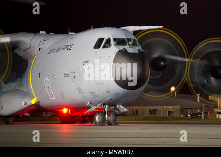 Airbus Atlas C.1, ZM400, 70 Squadron, RAF, gesehen bei Brize Norton, Oxfordshire, und für eine Nacht Foto schießen, 29. Oktober 2016. Stockfoto