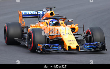 Fernando Alonso McLaren während der Tag einer Vorsaison-testprogramm auf dem Circuit de Barcelona-Catalunya, Barcelona. Stockfoto