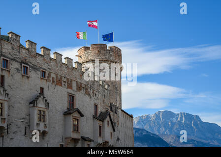 Die majestätischen Schloß Buonconsiglio im Herzen der Stadt Trient Türme in Trentino Alto Adige, Italien. Die Burg ist der wichtigste säkulare Stockfoto