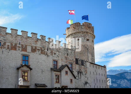 Die majestätischen Schloß Buonconsiglio im Herzen der Stadt Trient Türme in Trentino Alto Adige, Italien. Die Burg ist der wichtigste säkulare Stockfoto