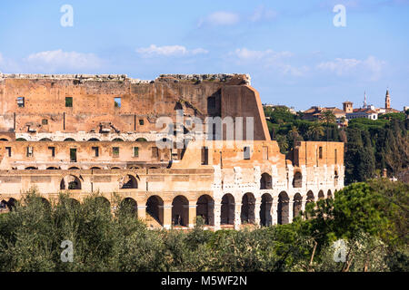 Das Kolosseum oder Kolosseum Palatin. Auch als der Flavischen Amphitheater, eine ovale Amphitheater im Zentrum der Stadt Rom, Italien bekannt. Stockfoto