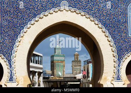 Bab Bou Jeloud Tor oder Blue Gate in Medina von Fes el Bali, Marokko Stockfoto