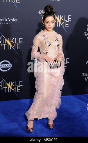 Los Angeles, USA. 26 Feb, 2018. Schauspielerin Jenna Ortega besucht die Weltpremiere von Disney's "A Wrinkle In Time" am El Capitan Theatre am 26. Februar in Los Angeles, Kalifornien 2018. Foto von Barry King/Alamy leben Nachrichten Stockfoto