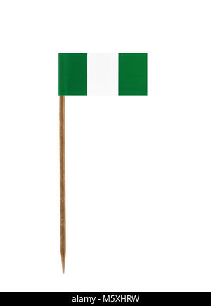 Zahn pick Wit eine kleine Papiertüte Fahne von Nigeria Stockfoto
