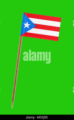 Zahn pick Witz ein kleines Papier Flagge Puerto Rico auf einem grünen Bildschirm für chromakey Stockfoto