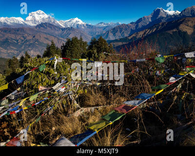 Die atemberaubende Aussicht auf die Annapurna Strecke von Poon Hill während Trekking in Nepal Stockfoto