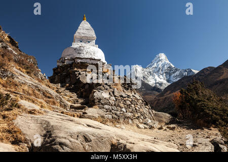 Mountain Scenic beim Trekking Namche zu Tengboche Stockfoto