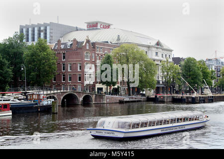 Niederlande, Amsterdam, Juni 2016: Königliches Theater Carré (Niederländisch: Koninklijk Theater Carré) ist ein Neo-Renaissance-Theater in Amsterdam, in der Nähe von. Stockfoto