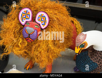 Oaxaca Holzschnitzereien. Oaxaca Holzschnitzereien. Besucherzentrum art Show, 30. Mai 2015. Stockfoto