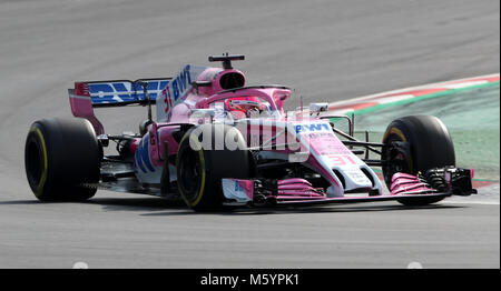 Force India Esteban Ocon in Tag zwei des Vorsaison-testprogramm auf dem Circuit de Barcelona-Catalunya, Barcelona. Stockfoto